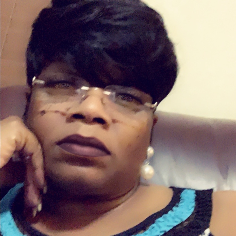 Meet your Posher, Anita